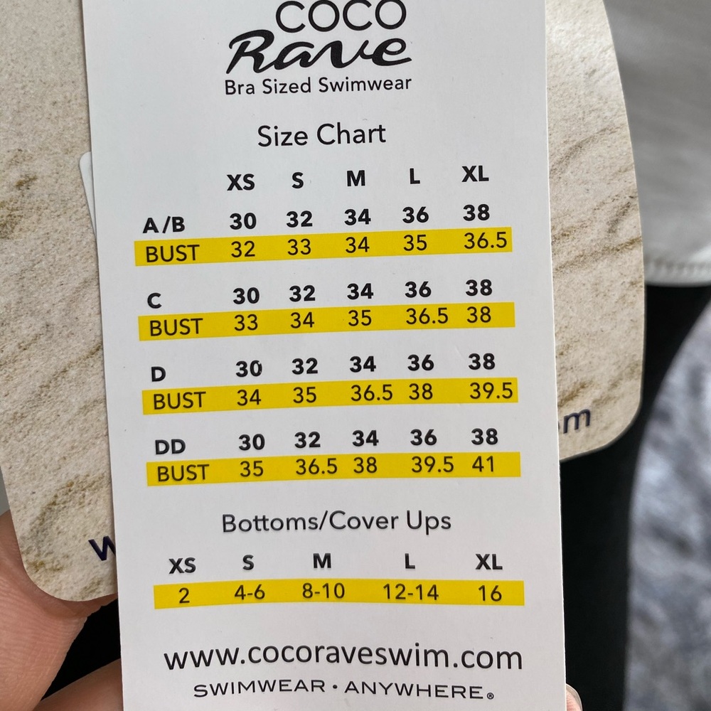 Coco Rave White Swimsuit Top Large - Picture 4 of 5